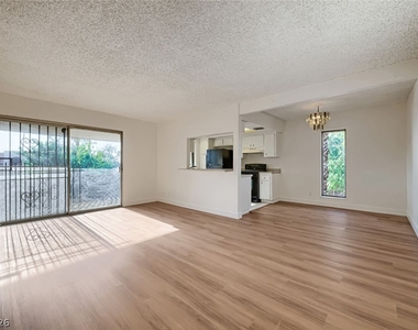 1405 Vegas Valley Drive - Photo Thumbnail 2