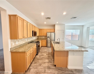 5190 Lignum Avenue - Photo Thumbnail 5