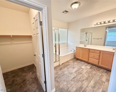 5190 Lignum Avenue - Photo Thumbnail 12