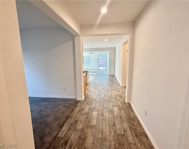 5190 Lignum Avenue - Photo Thumbnail 15