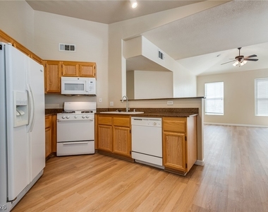 10550 W Alexander Road - Photo Thumbnail 3