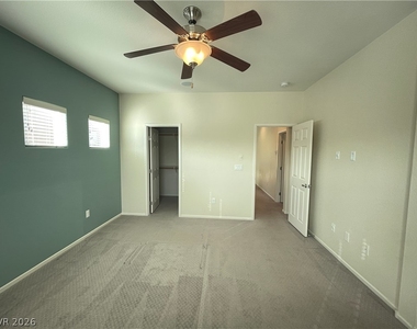 8929 Hull Bay Avenue - Photo Thumbnail 15