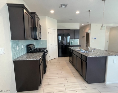 8929 Hull Bay Avenue - Photo Thumbnail 8