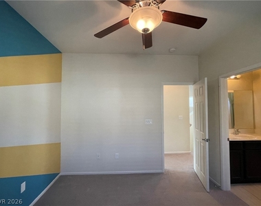 8929 Hull Bay Avenue - Photo Thumbnail 23