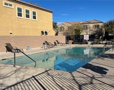 8929 Hull Bay Avenue - Photo Thumbnail 34