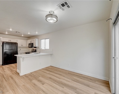 4356 Pittsfield Street - Photo Thumbnail 15