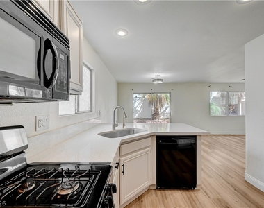 4356 Pittsfield Street - Photo Thumbnail 21