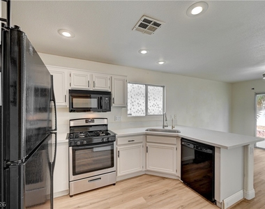 4356 Pittsfield Street - Photo Thumbnail 20