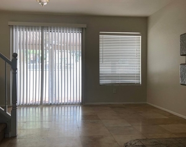 3439 Bankside Drive - Photo Thumbnail 3
