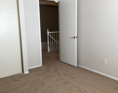 3439 Bankside Drive - Photo Thumbnail 17