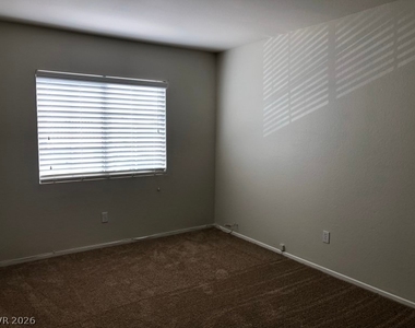 3439 Bankside Drive - Photo Thumbnail 16