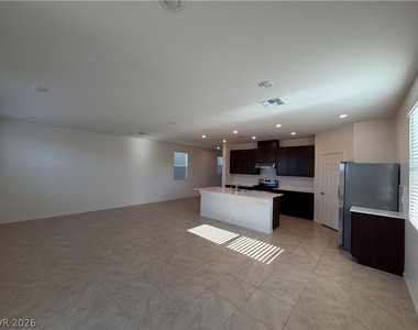 7056 Dandelion Park Avenue - Photo Thumbnail 2