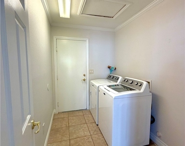 322 Turtle Peak Avenue - Photo Thumbnail 21