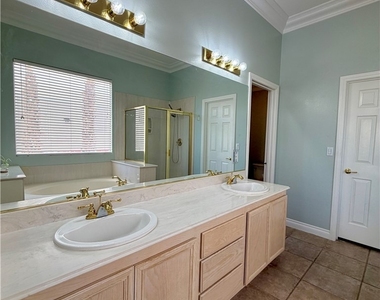 322 Turtle Peak Avenue - Photo Thumbnail 28