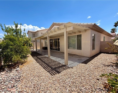 322 Turtle Peak Avenue - Photo Thumbnail 34