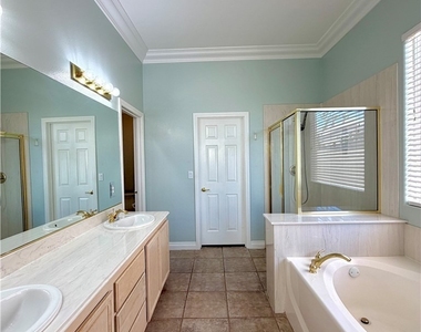 322 Turtle Peak Avenue - Photo Thumbnail 27