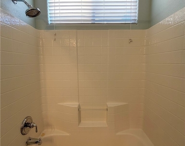 322 Turtle Peak Avenue - Photo Thumbnail 7