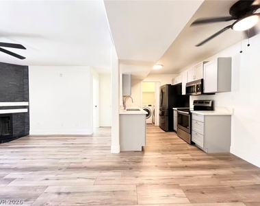 230 Mission Catalina Lane - Photo Thumbnail 4