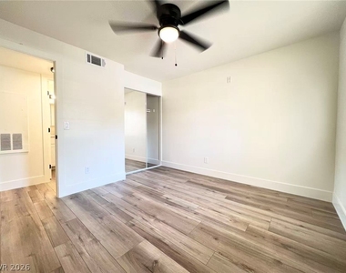 230 Mission Catalina Lane - Photo Thumbnail 14