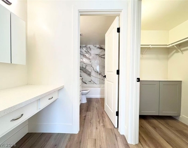 230 Mission Catalina Lane - Photo Thumbnail 12