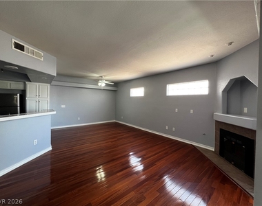 6905 Cobre Azul Avenue - Photo Thumbnail 2