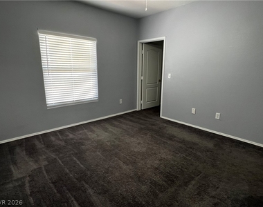 6905 Cobre Azul Avenue - Photo Thumbnail 23
