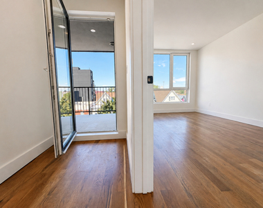 3092 Farragut Road - Photo Thumbnail 1