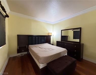 220 E Flamingo Road - Photo Thumbnail 14