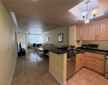 220 E Flamingo Road - Photo Thumbnail 5