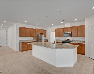 630 Great River Avenue - Photo Thumbnail 14