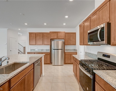 630 Great River Avenue - Photo Thumbnail 17