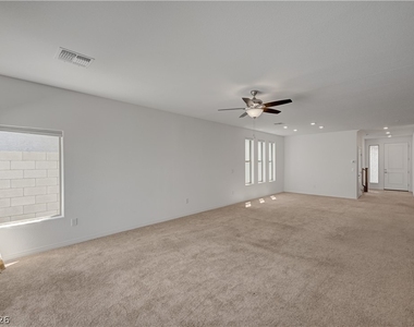 630 Great River Avenue - Photo Thumbnail 8