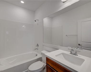 630 Great River Avenue - Photo Thumbnail 28
