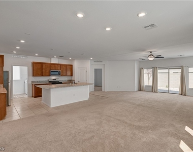 630 Great River Avenue - Photo Thumbnail 6