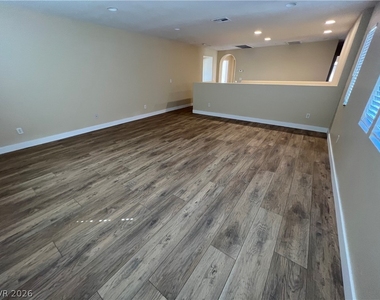 7531 Townsville Avenue - Photo Thumbnail 20