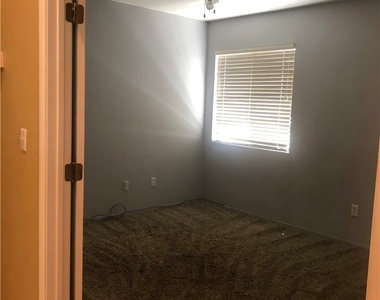8645 Grand Pine Avenue - Photo Thumbnail 9