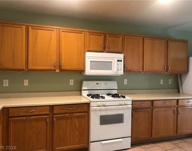 8645 Grand Pine Avenue - Photo Thumbnail 2