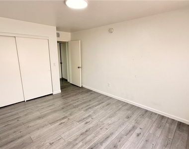 5710 E Tropicana Avenue - Photo Thumbnail 16