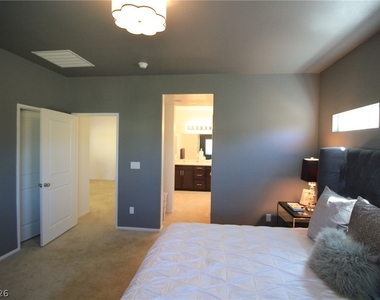 10086 Emerald Edgewater Court - Photo Thumbnail 23