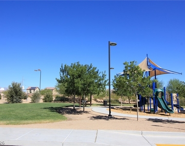 10086 Emerald Edgewater Court - Photo Thumbnail 34