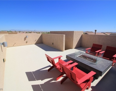 10086 Emerald Edgewater Court - Photo Thumbnail 32