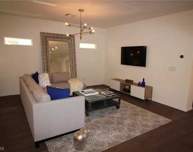 10086 Emerald Edgewater Court - Photo Thumbnail 5