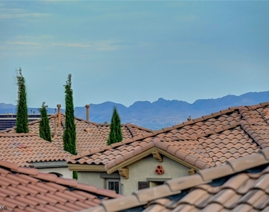 11821 Luna Del Mar Lane - Photo Thumbnail 46