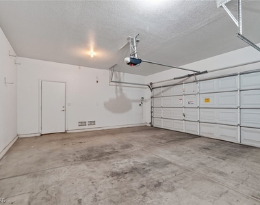 11821 Luna Del Mar Lane - Photo Thumbnail 40