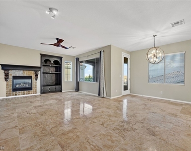 11821 Luna Del Mar Lane - Photo Thumbnail 6