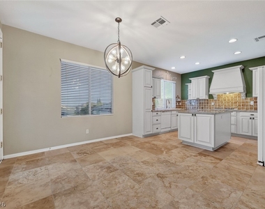 11821 Luna Del Mar Lane - Photo Thumbnail 9