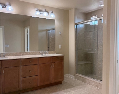 7068 Aspenwood Cellars Court - Photo Thumbnail 12