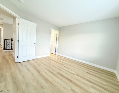 6534 Mocha Brown Court - Photo Thumbnail 17