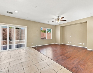 11240 Woodland Violet Avenue - Photo Thumbnail 5