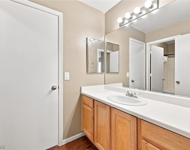 11240 Woodland Violet Avenue - Photo Thumbnail 16
